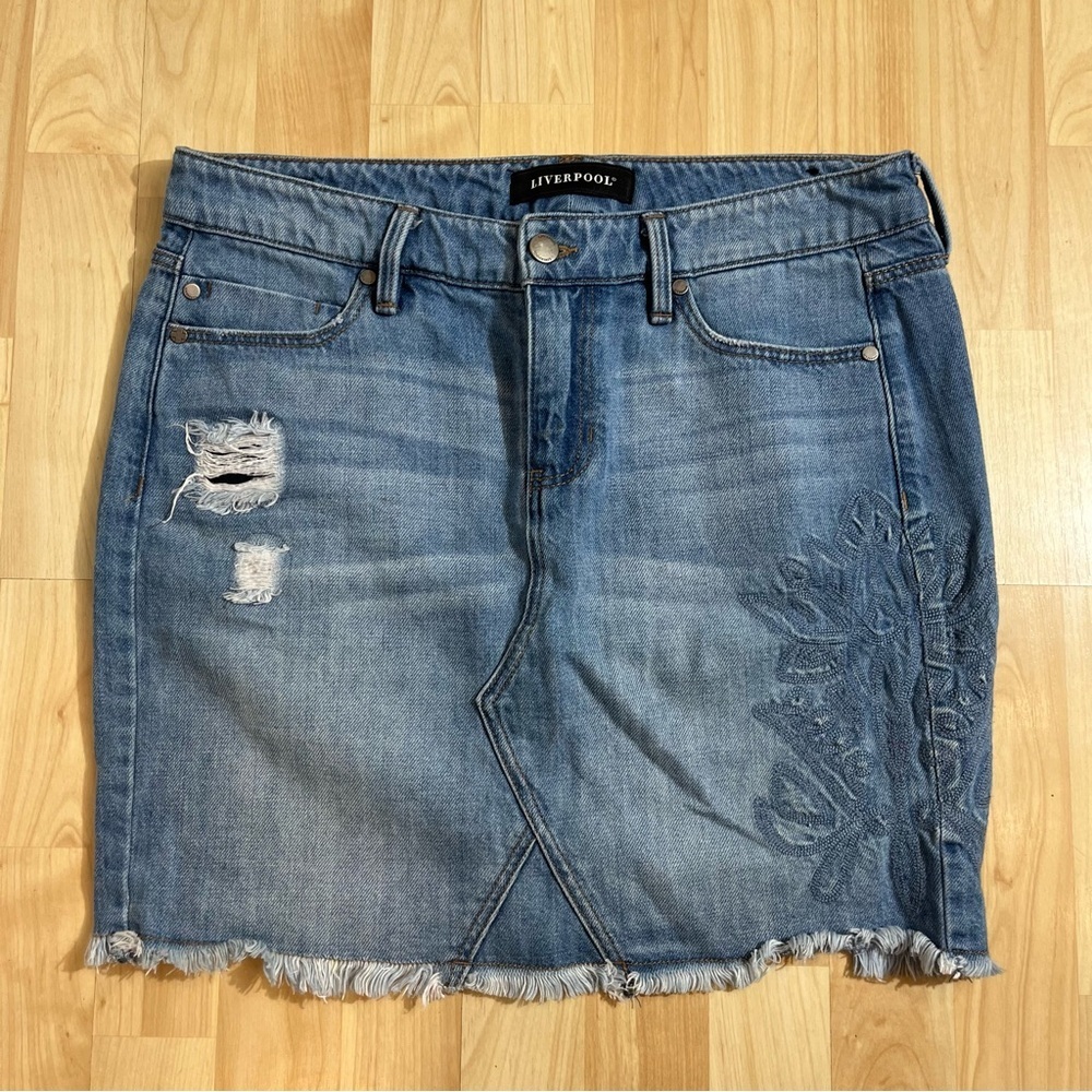 Liverpool Skirt Women's Size 6/28 Blue Embroidered Distressed Denim Stone Wash